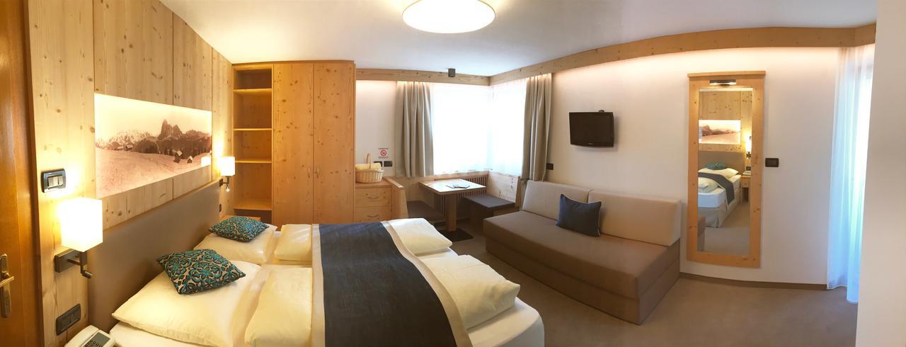 Hotel Talblick Ortisei Esterno foto