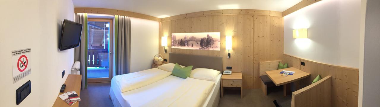 Hotel Talblick Ortisei Esterno foto